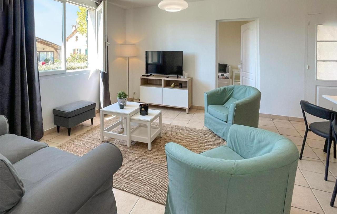 3 Bedroom Lovely Apartment In Mauleon Darmagnac Exterior foto